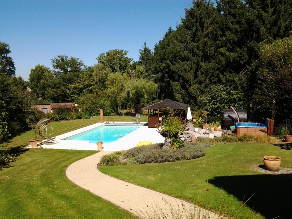 Le Spa Du Cabanon: Cabanon De Luxe Avec Spa Entierement Privatif Aye Luaran gambar
